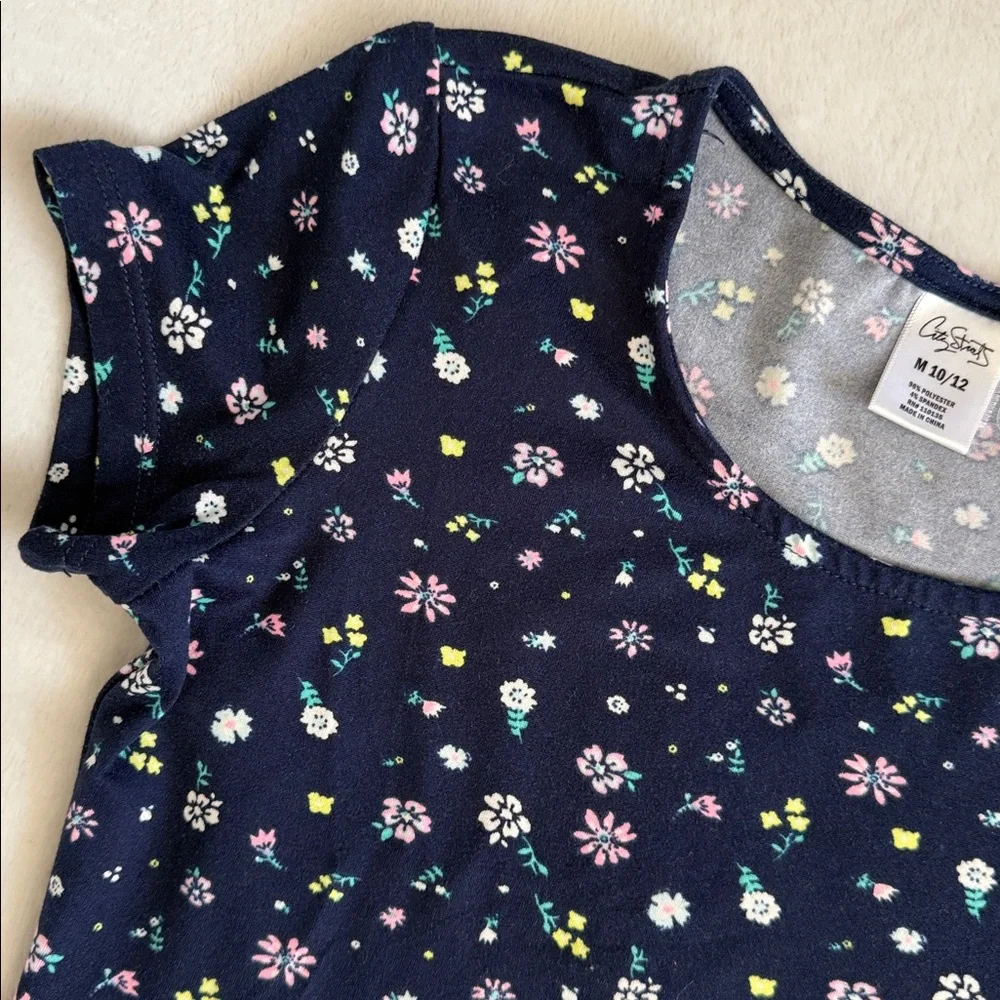 City Streets | Floral Short Sleeve Pullover Dress Navy Blue (M 10/12) - Picture 2 of 14